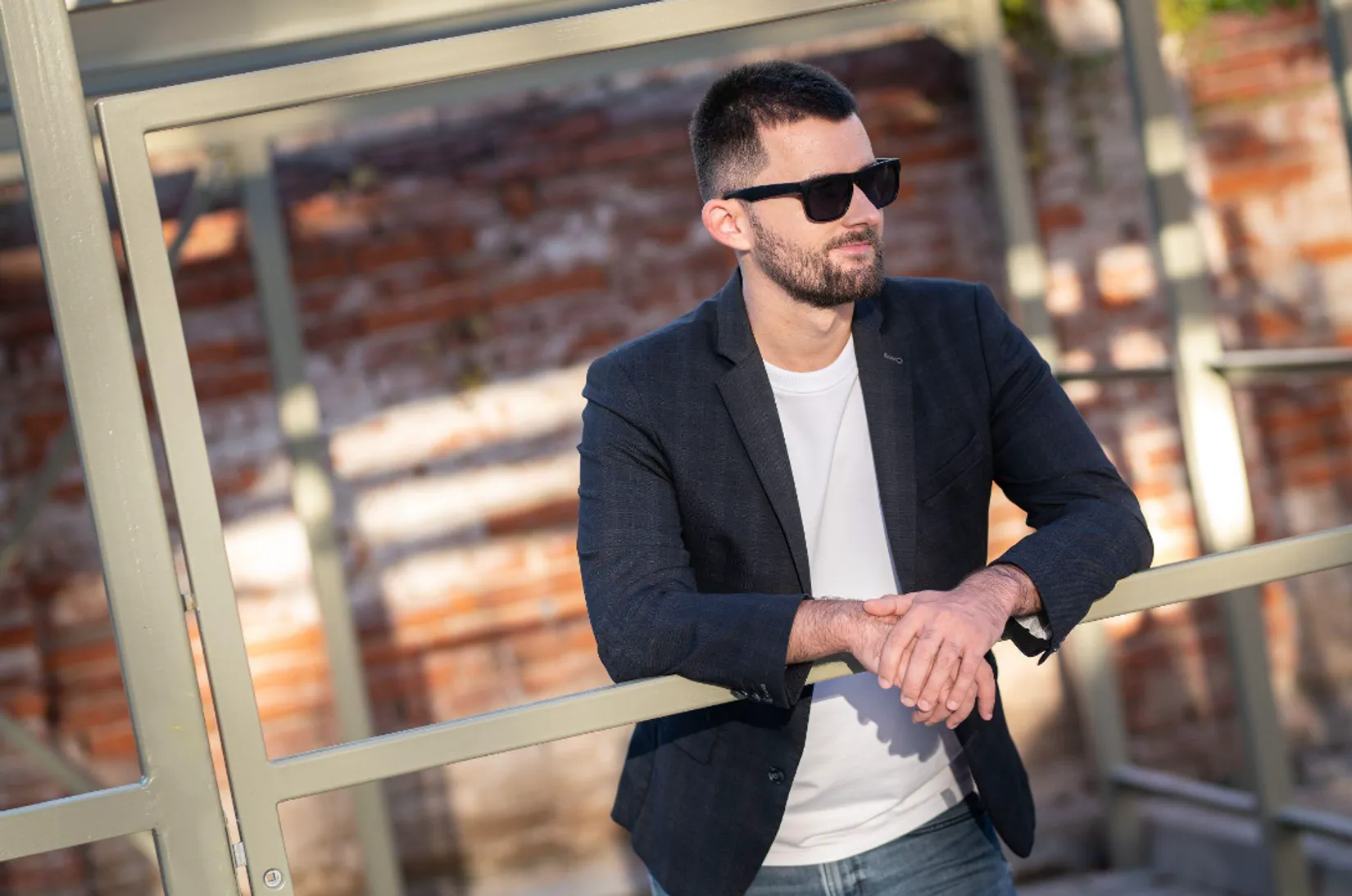 Ako sa obliekať pri výške nad 185 cm? Tu je 7 praktických tipov